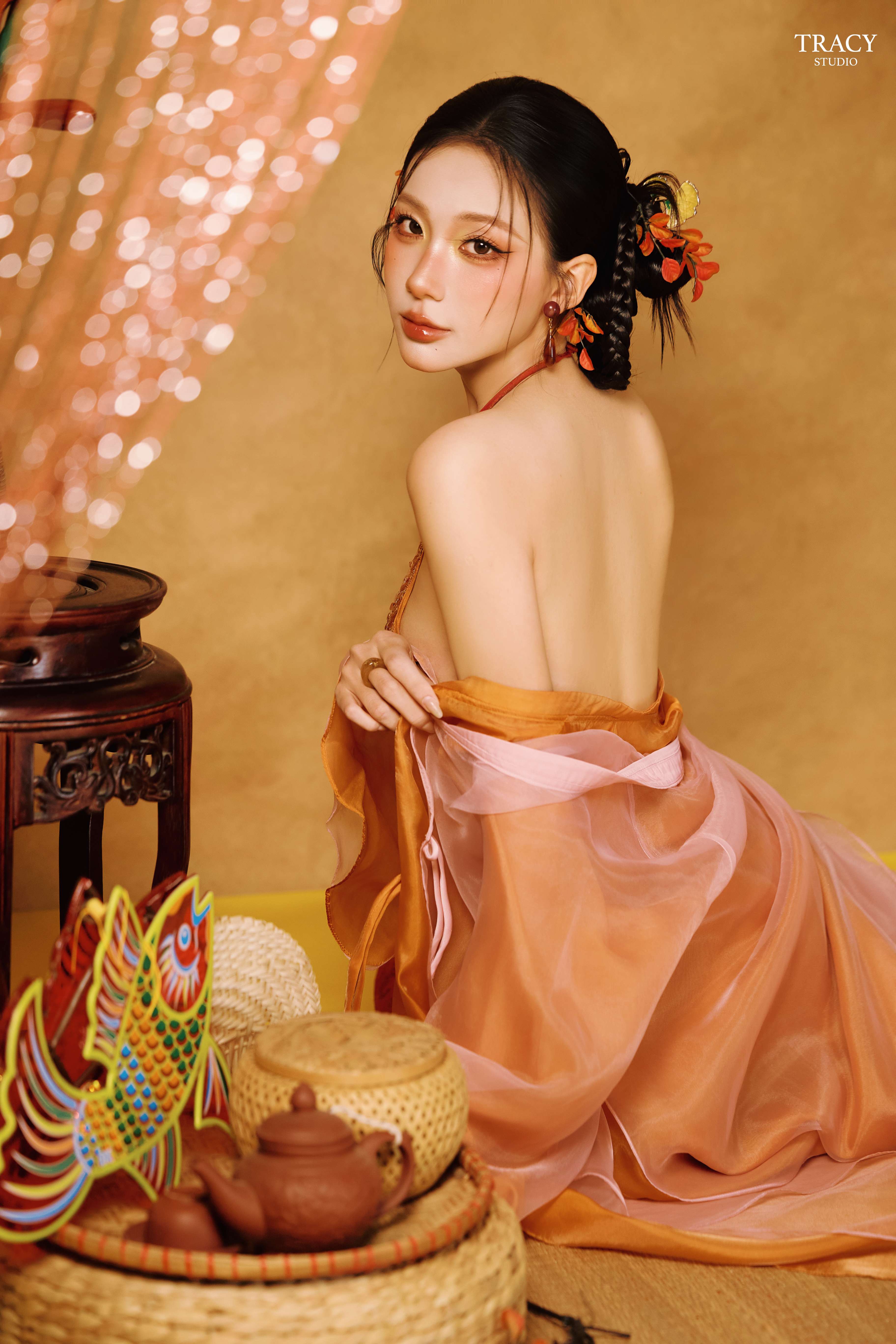 frontend/img/gallery/anh-tet-yem-ao-dai/tracy-chup-concept-trung-thu-thanh-ha (2).jpg